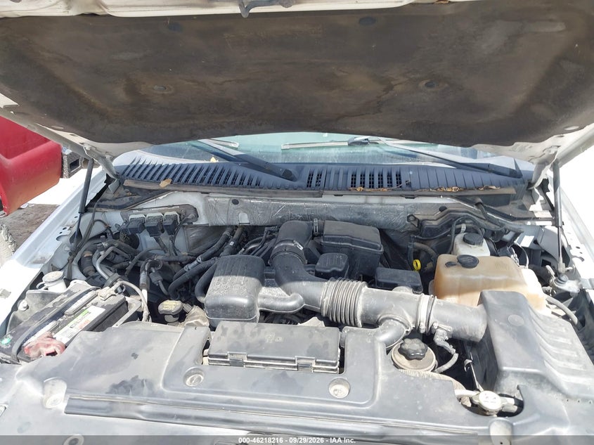 FORD EXPEDITION 2011 VIN 1FMJU1J58BEF57233