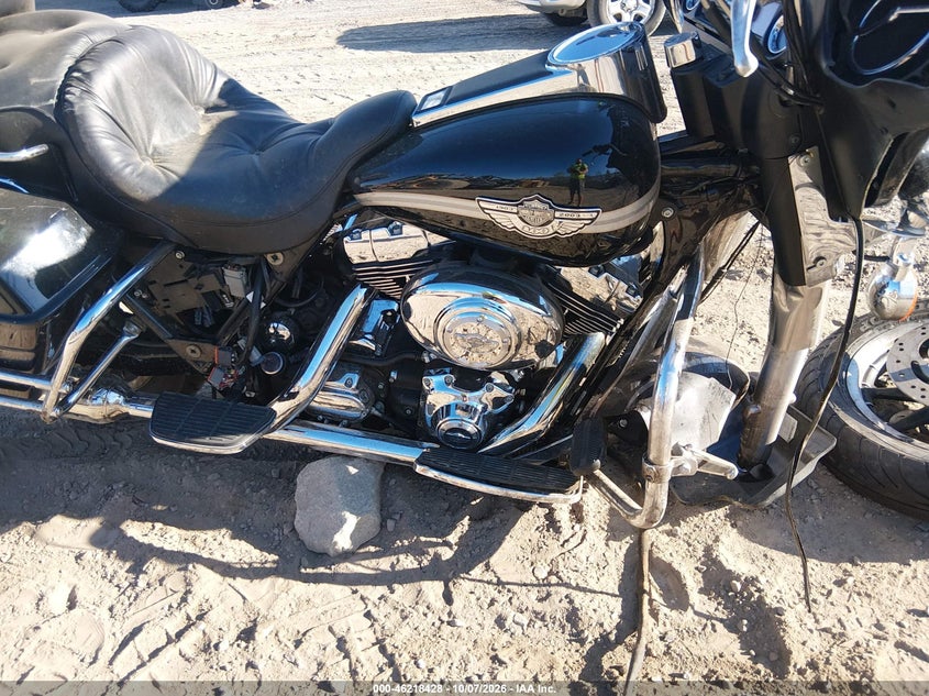 HARLEY-DAVIDSON FLHT 2003