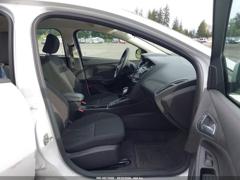 2015 FORD FOCUS SE · Фото 5