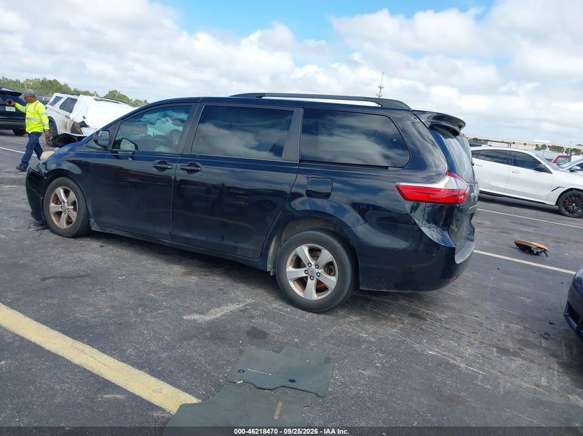 2016 TOYOTA SIENNA LE 8 PASSENGER · Фото 3