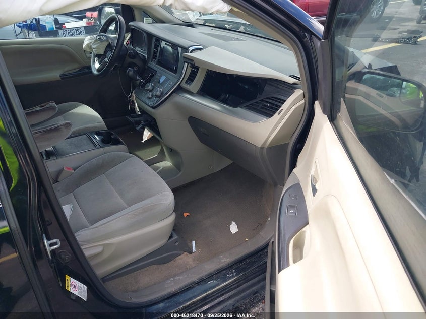 2016 TOYOTA SIENNA LE 8 PASSENGER · Фото 5