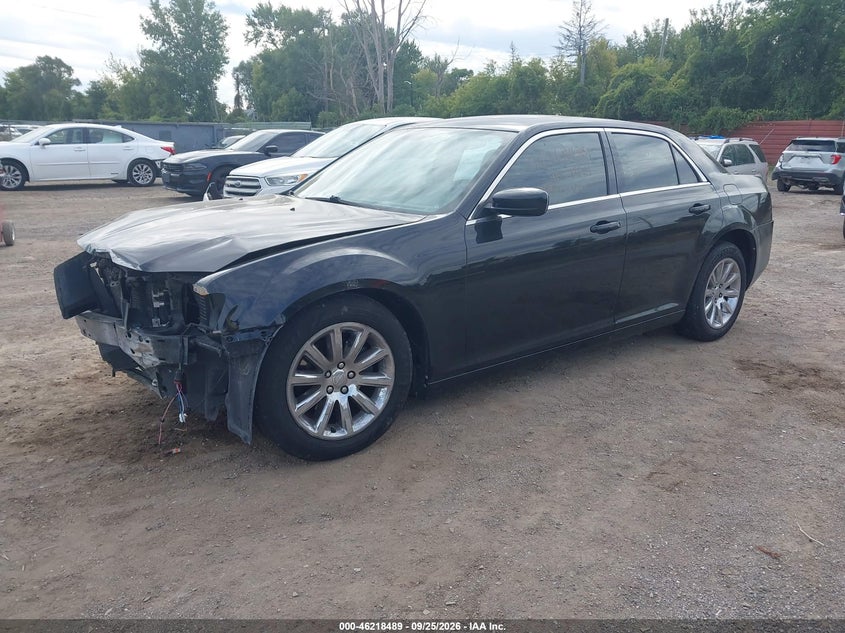 2013 Chrysler 300, Удар спереду, IAAI, VIN 2C3CCAAG5DH668971 — фото 2