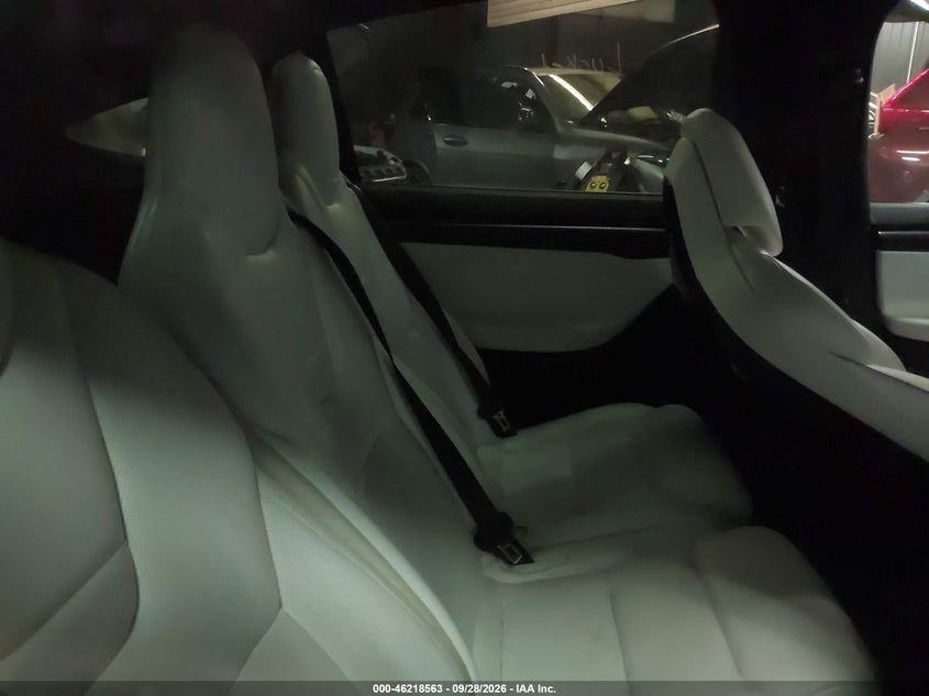 TESLA MODEL X 2016 VIN 5YJXCAE26GF014602