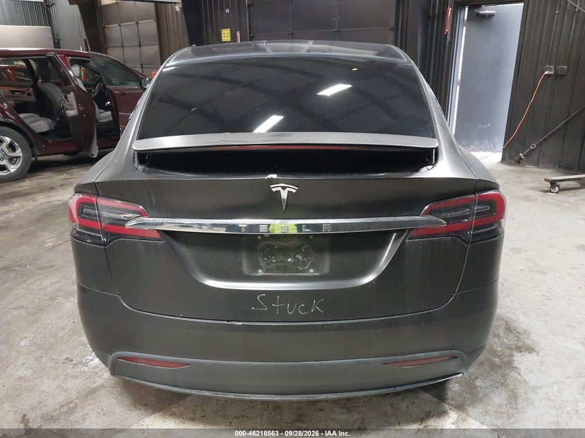 Фото 6 - TESLA MODEL X