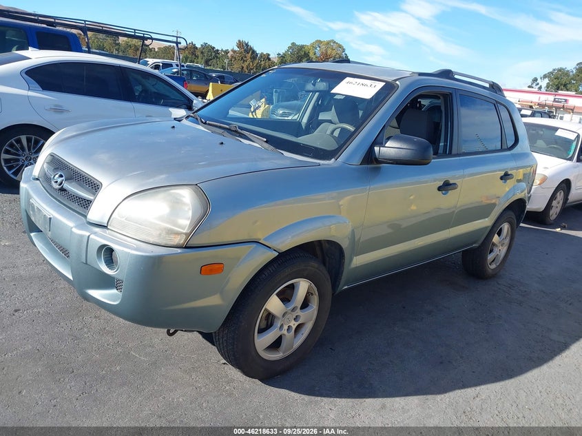 2008 HYUNDAI TUCSON auction photo 2