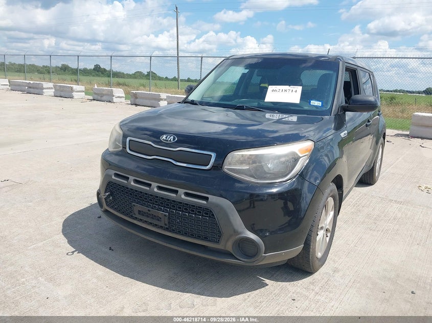 2016 KIA SOUL auction photo 2