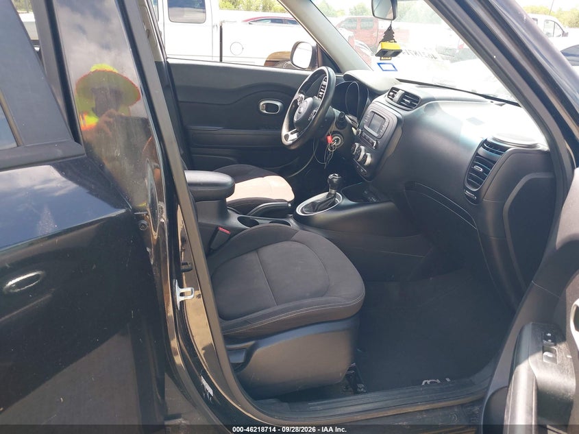 2016 KIA SOUL auction photo 5