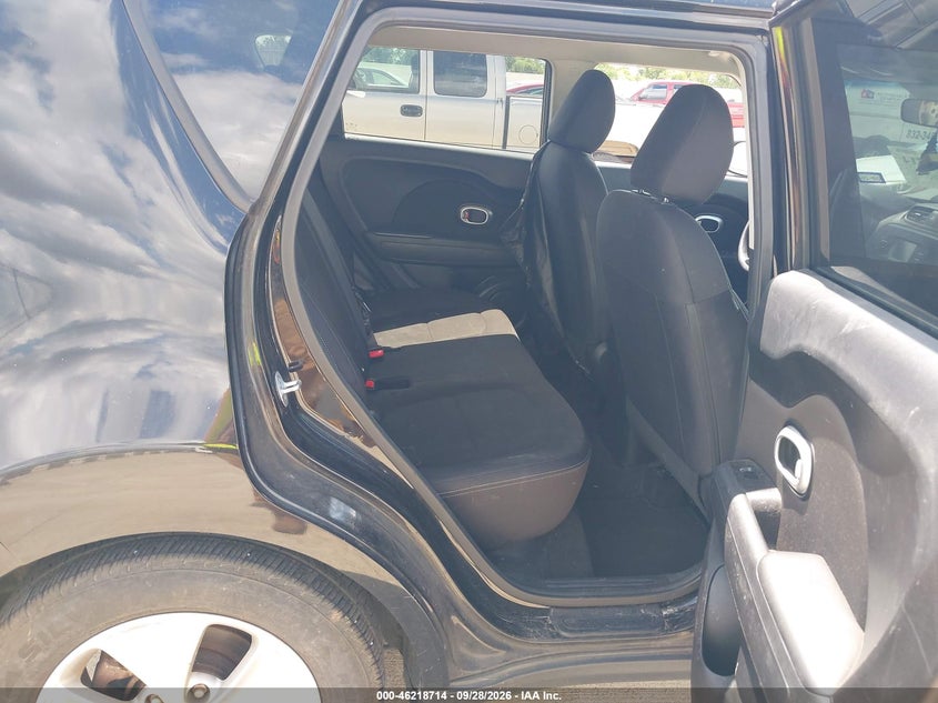 2016 KIA SOUL auction photo 8
