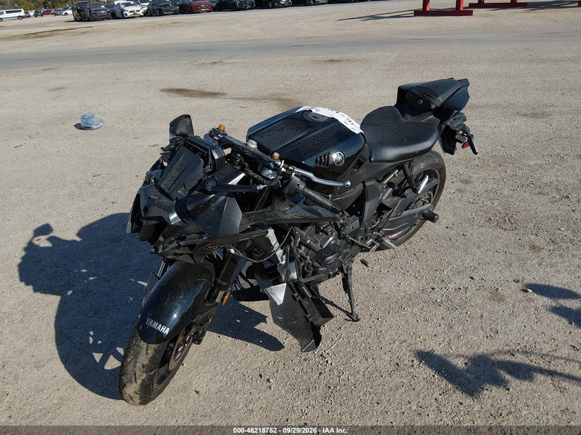 Photo 2 - YAMAHA YZFR7