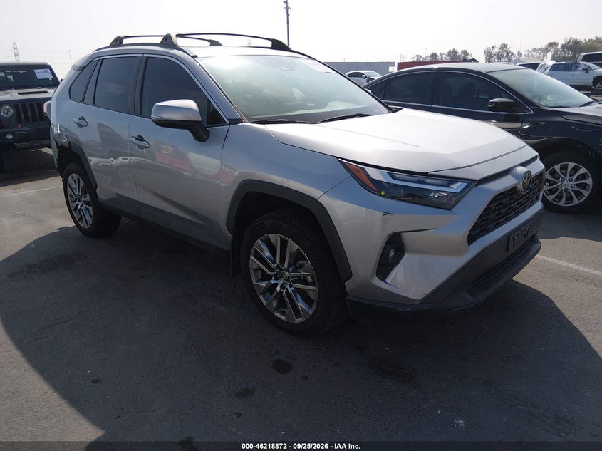 TOYOTA RAV4 - zdjęcie 1