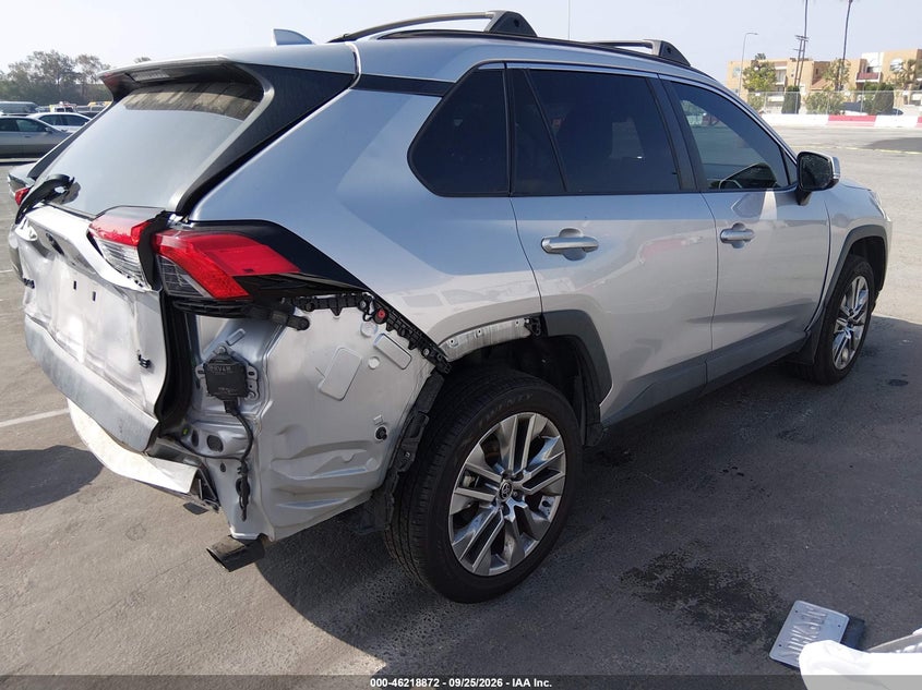 TOYOTA RAV4 - zdjęcie 4
