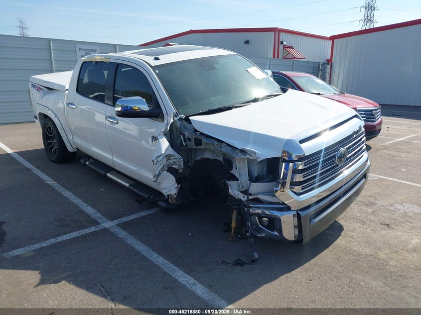 TOYOTA TUNDRA - zdjęcie 1