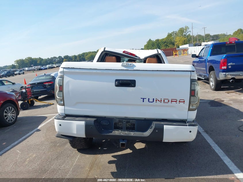 TOYOTA TUNDRA - zdjęcie 16