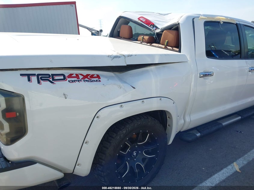 TOYOTA TUNDRA - zdjęcie 20