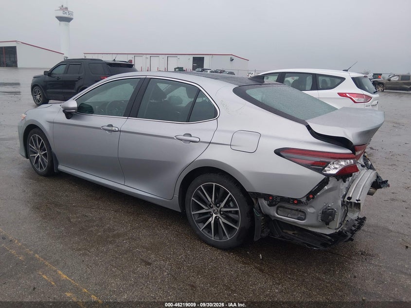 TOYOTA CAMRY - zdjęcie 3