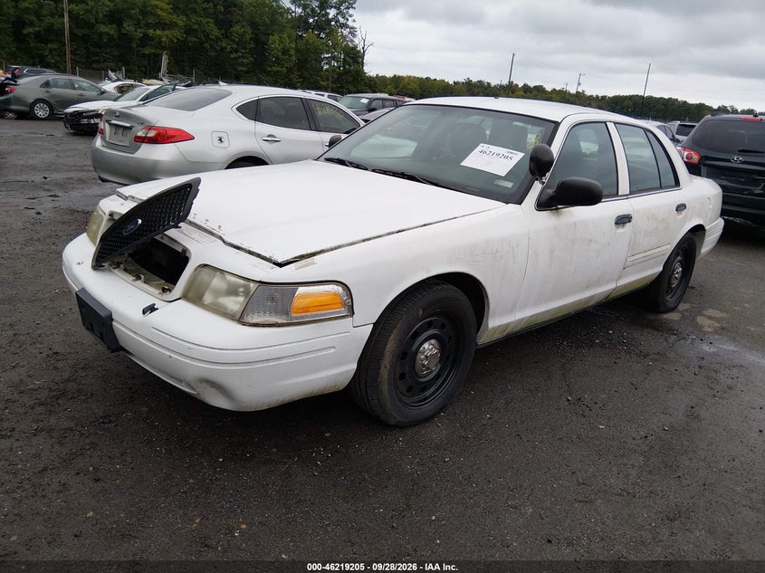 2011 Ford Crown Victoria Police Interceptor, Обычный износ, IAAI, VIN 2FABP7BV3BX125266 — фото 2