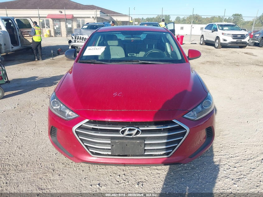 2018 HYUNDAI ELANTRA SEL · Фото 12