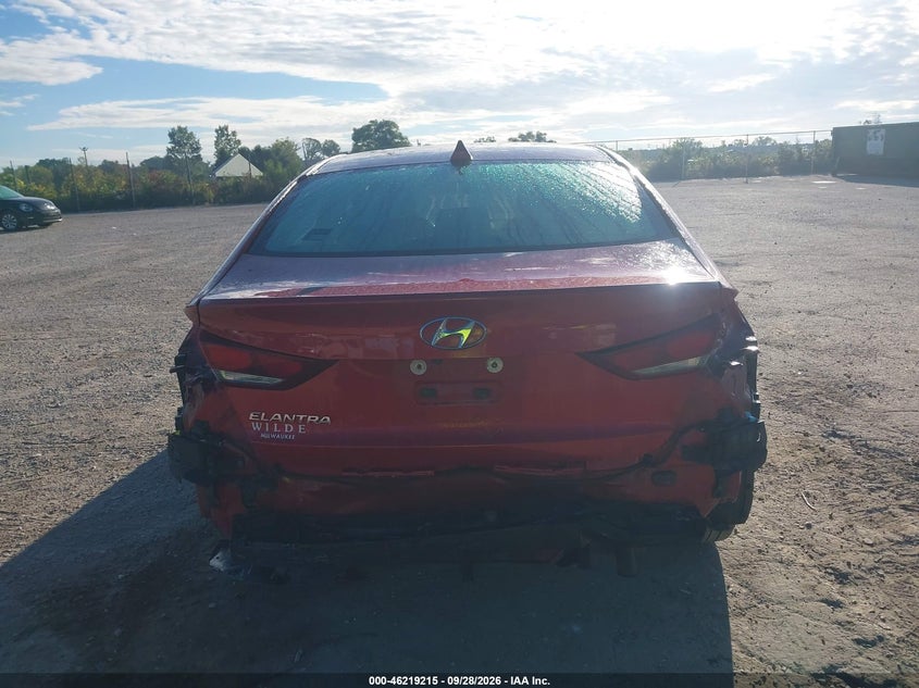 2018 HYUNDAI ELANTRA SEL · Фото 16