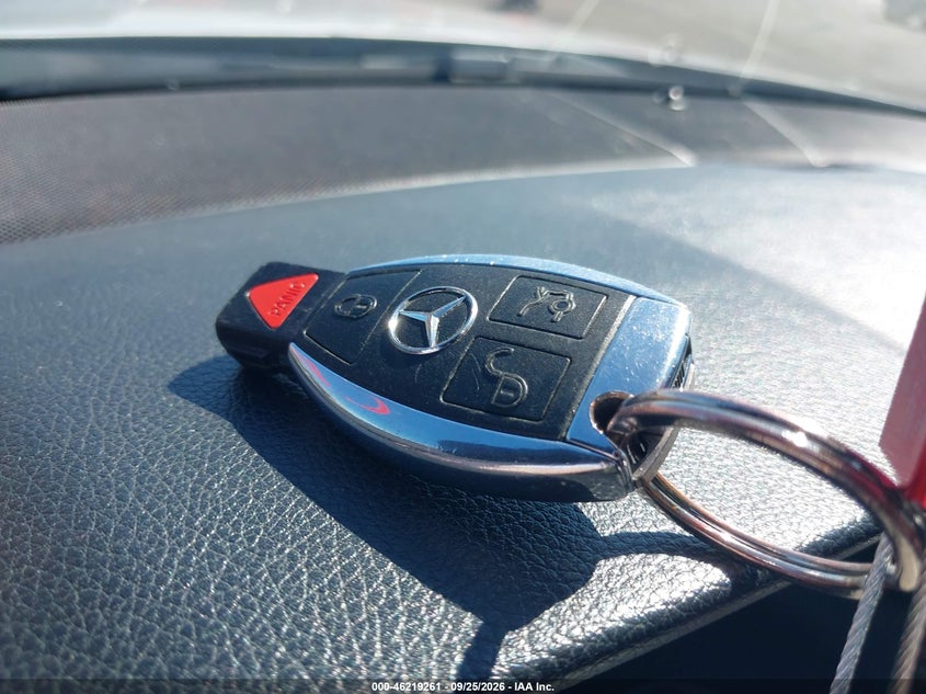 MERCEDES-BENZ E 2014 VIN WDDHF5KB1EB043390