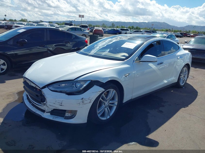 Vin: 5yjsa1agxdfp08416, lot: 46719237, tesla model s 20132