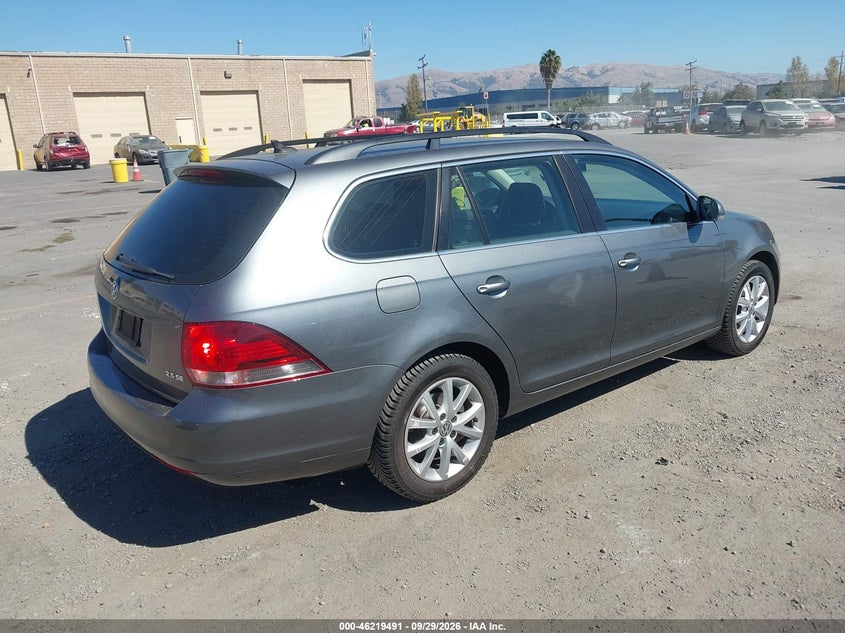 VOLKSWAGEN JETTA SPORTWAGEN 2012 VIN 3VWPP7AJ4CM629043