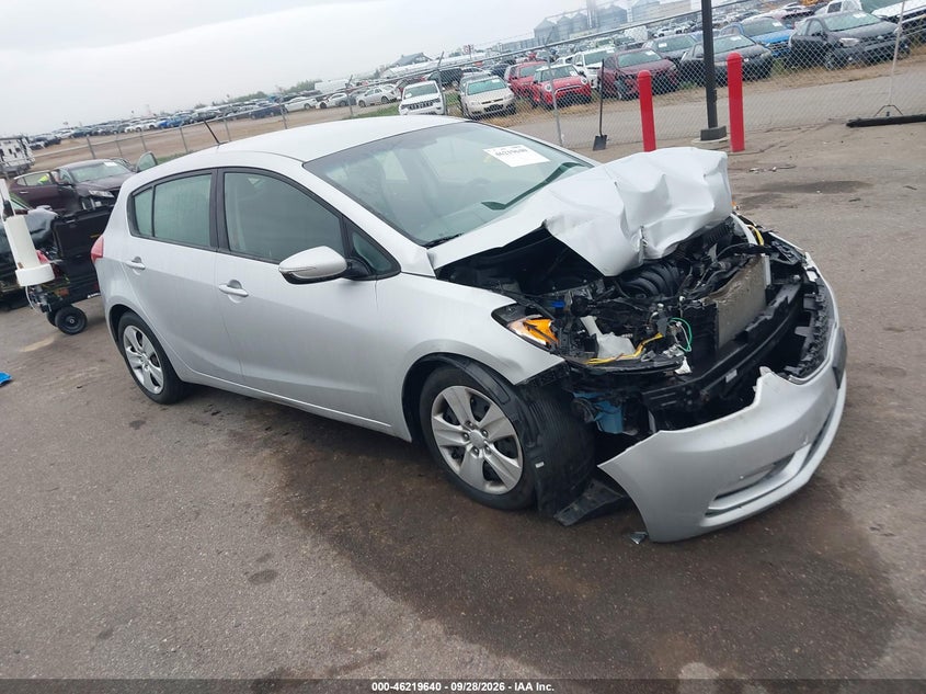 Vin: knafk5a82g5657169, lot: 46719563, kia forte lx 2016 img_1