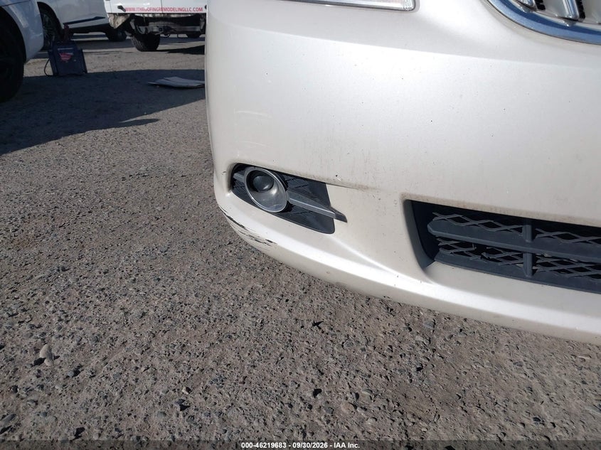 2010 BUICK LACROSSE CXL · Фото 12