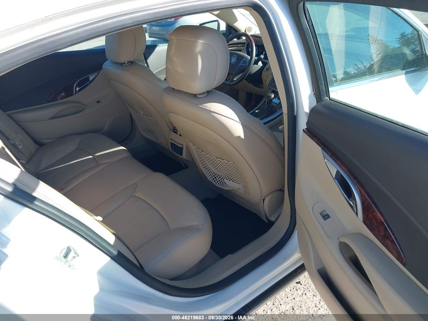 2010 BUICK LACROSSE CXL · Фото 8