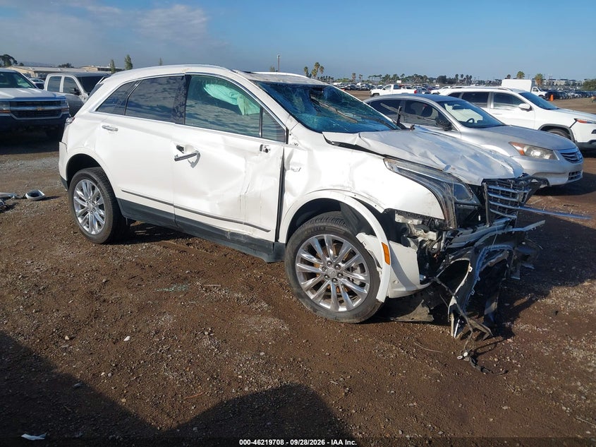 CADILLAC XT5 - zdjęcie 1