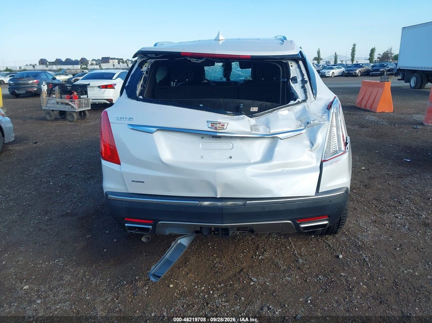 CADILLAC XT5 - zdjęcie 17