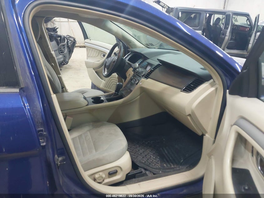 2013 FORD TAURUS SE · Photo 5
