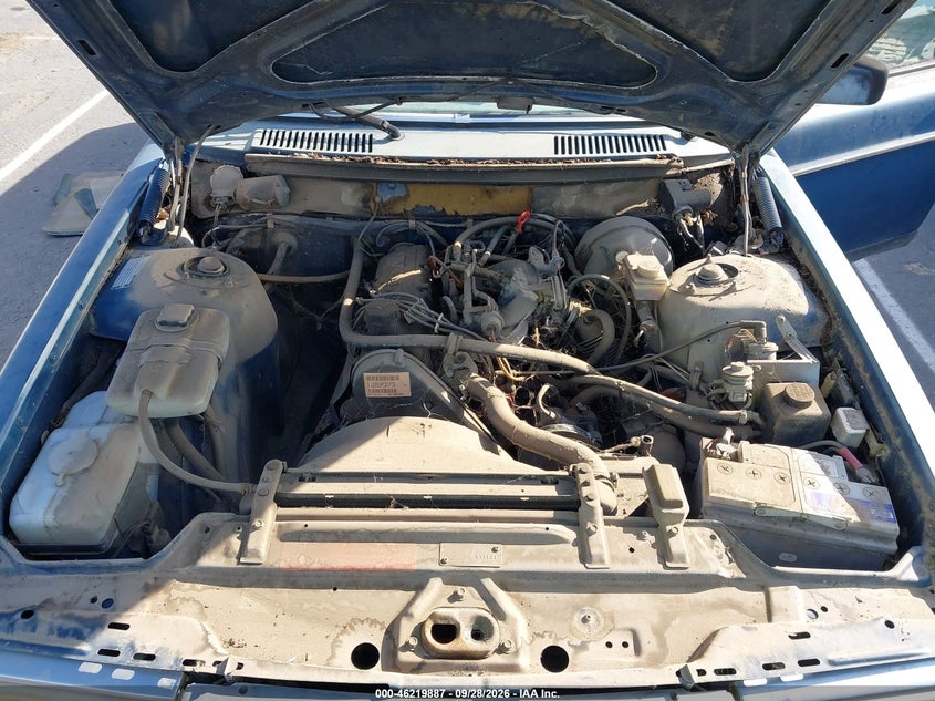 VOLVO 240 1990 VIN YV1AA8845L1415475