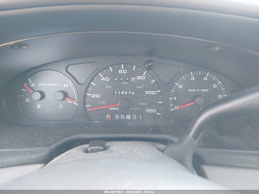 FORD TAURUS 2002 VIN 1FAFP52U82G216682