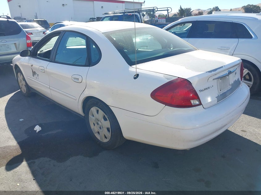2002 FORD TAURUS auction photo 3