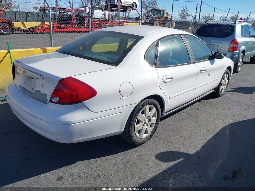 2002 FORD TAURUS auction photo 4