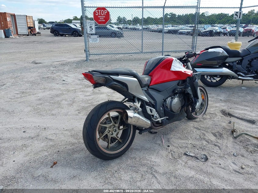 HONDA VFR1200 2010