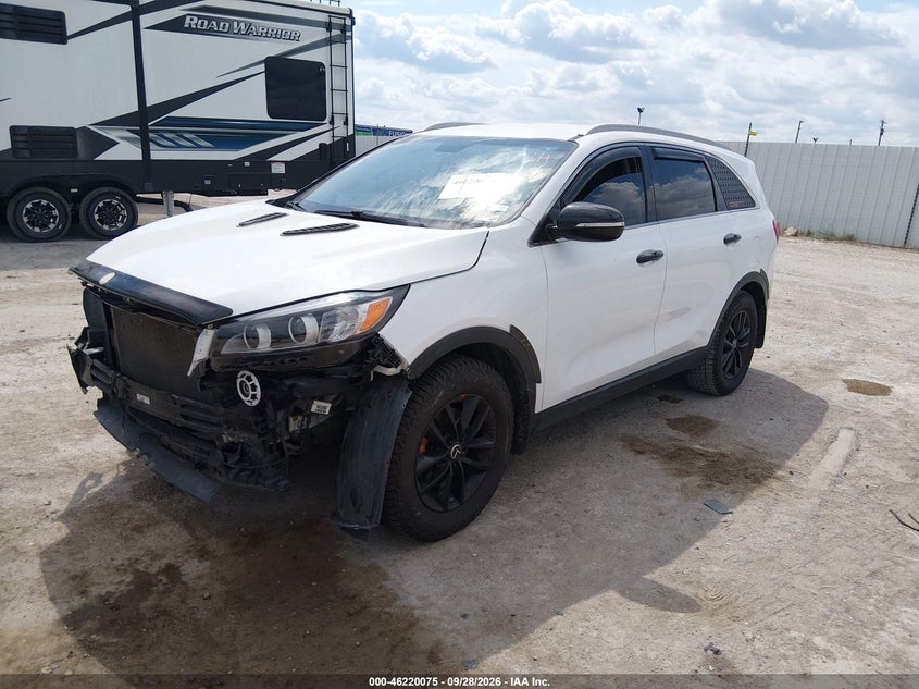 2017 Kia Sorento 2.4L Lx, Front End, IAAI, VIN 5XYPG4A34HG266850 — photo 2