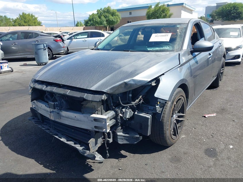 2020 Nissan Altima S Fwd, Left Front, IAAI, VIN 1N4BL4BV1LC189881 — photo 2