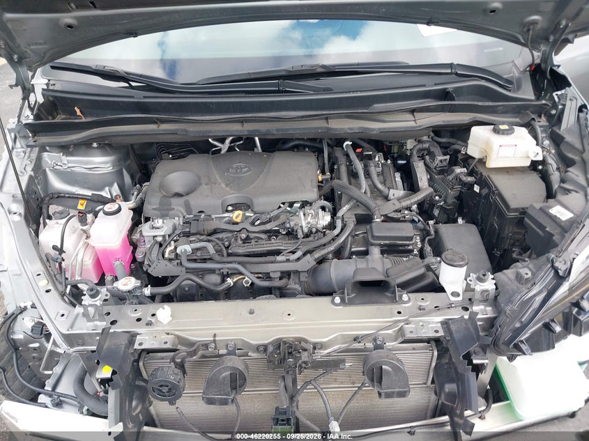 2026 TOYOTA SIENNA XLE · Photo 10