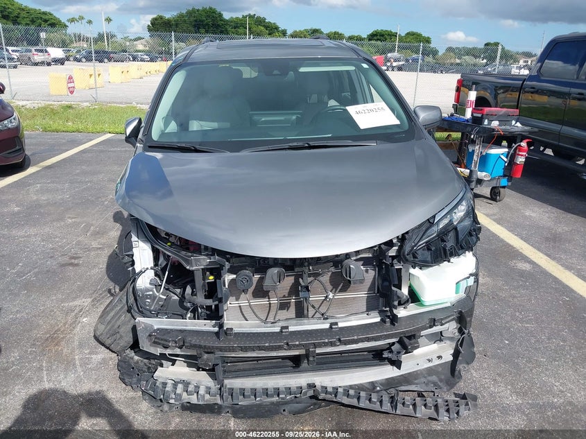 2026 TOYOTA SIENNA XLE · Photo 13