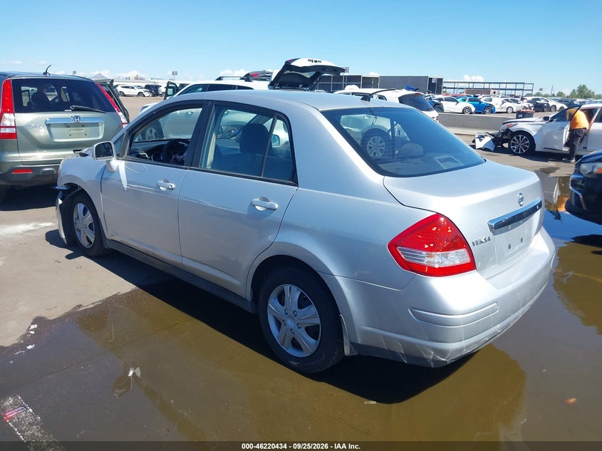 Vin: 3n1bc1ap5bl444372, lot: 46720422, nissan versa 1.8s 20113