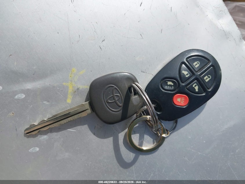 TOYOTA SIENNA 2005 VIN 5TDZA22C05S279770