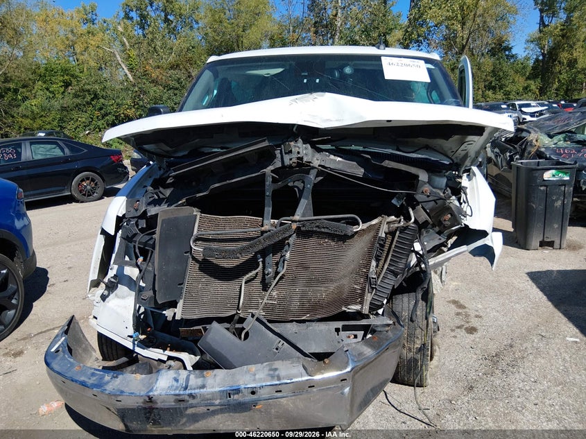 2019 CHEVROLET EXPRESS 3500 LT · Photo 12