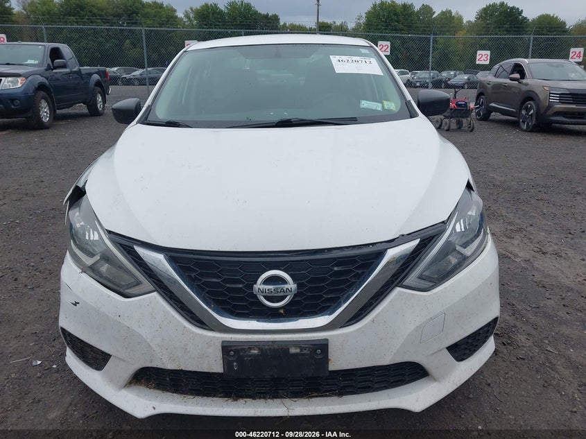 2017 NISSAN SENTRA S · Фото 12