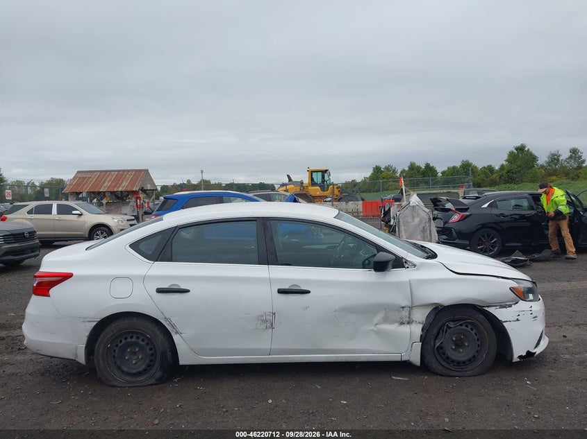 2017 NISSAN SENTRA S · Фото 13