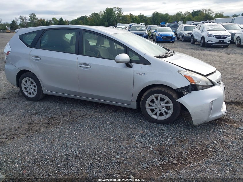 2012 Toyota Prius V Three, Left Front, IAAI, VIN JTDZN3EU5C3174607