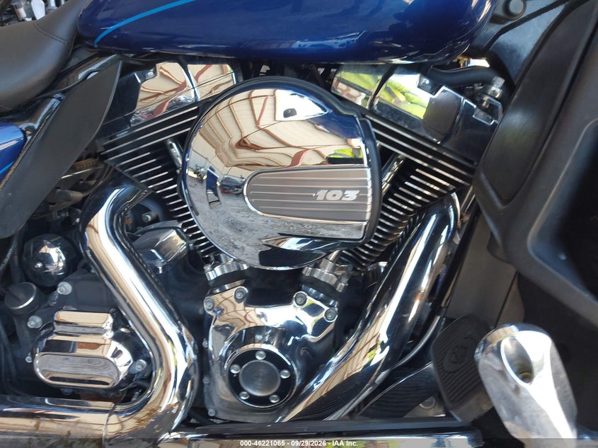 HARLEY-DAVIDSON FLHTK 2015