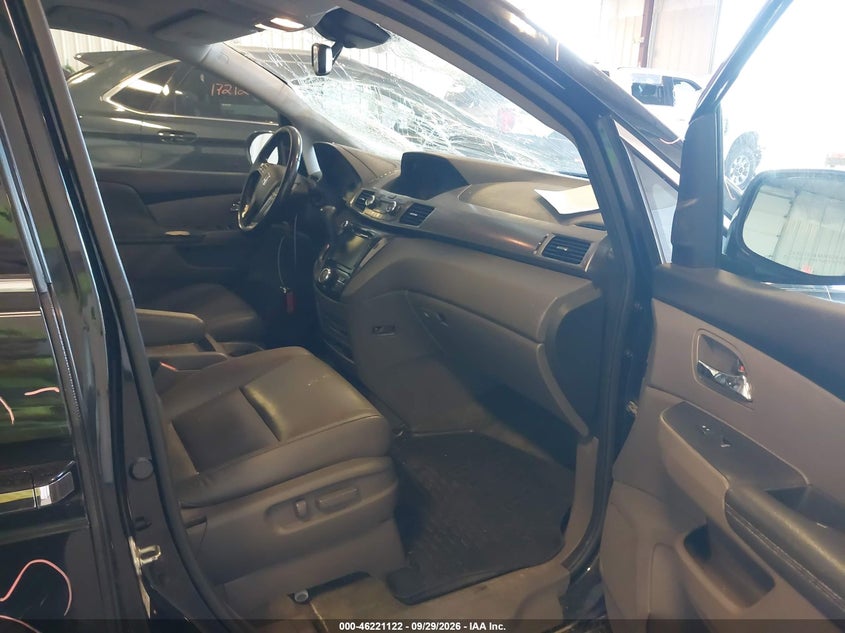 HONDA ODYSSEY 2015 VIN 5FNRL5H92FB023868