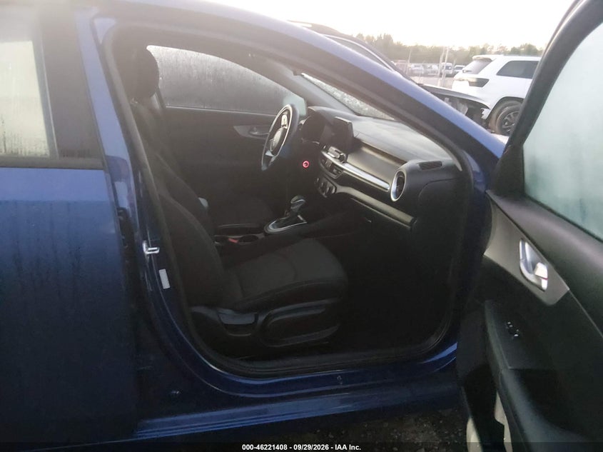 Фото 5 - KIA FORTE