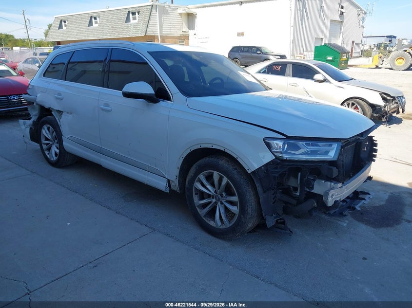 Vin: wa1ahaf78hd038792, lot: 46721532, audi q7 2.0t premium 2017 img_1